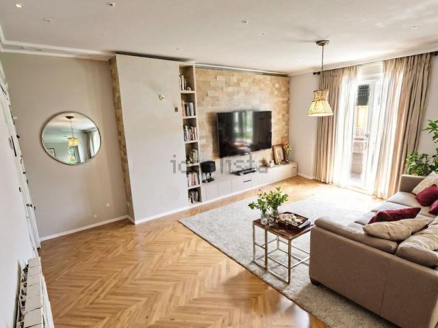 Appartamento in vendita di 127 m² in Via Leoncavallo