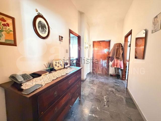 Appartamento in vendita di 127 m² in Via Moglio, 9