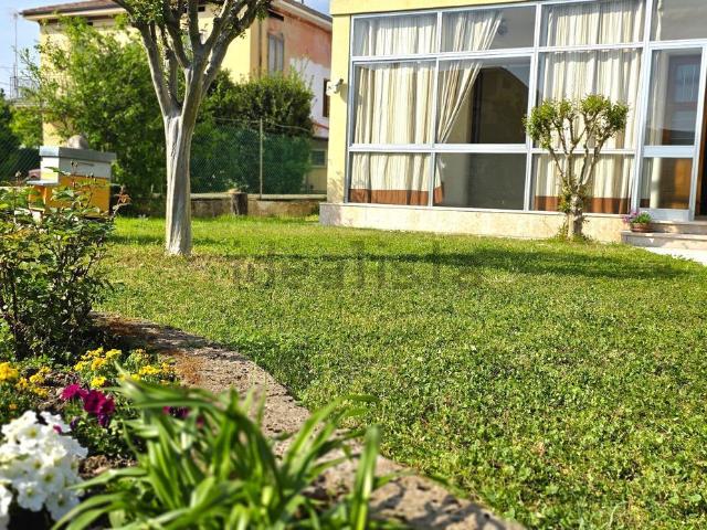 Appartamento in vendita di 127 m² in Via Nazionale del Brennero, 57
