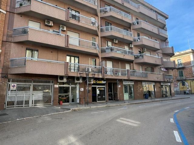 Appartamento in vendita di 127 m² in Via Salvatore Tugini, 76