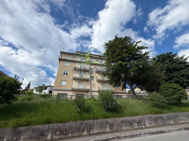 Appartamento in vendita di 127 m² in Via San Pietro, 1