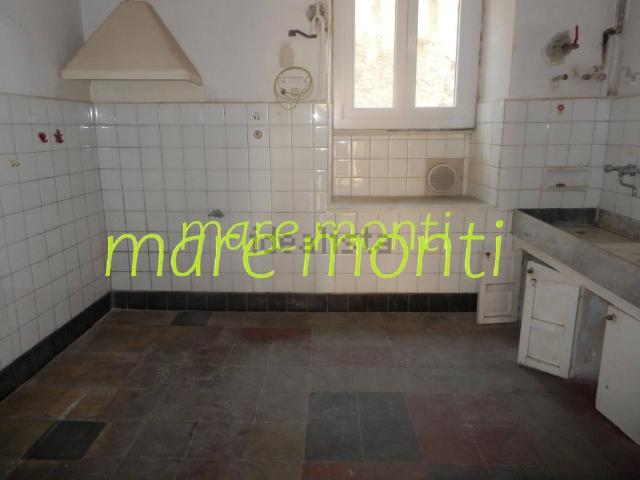 Appartamento in vendita di 127 m² in Via Paolo Assereto, 3