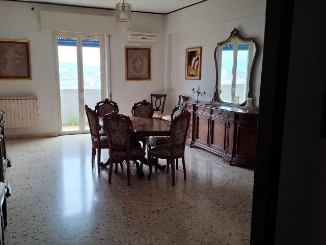 Appartamento in vendita di 127 m² in Via Papa Luciani