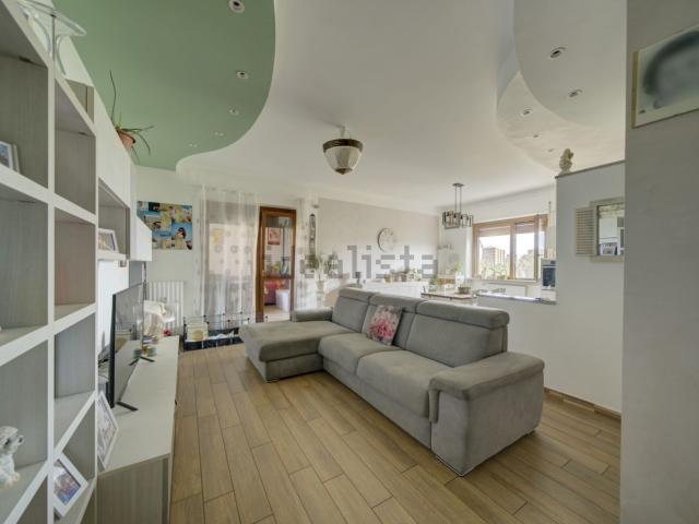 Appartamento in vendita di 127 m² in Via Pietro Canonica, 11