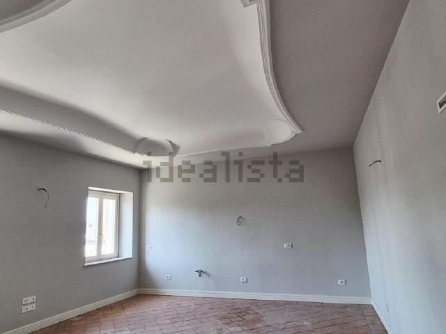 Appartamento in vendita di 127 m² in Via Pietro Petrucci