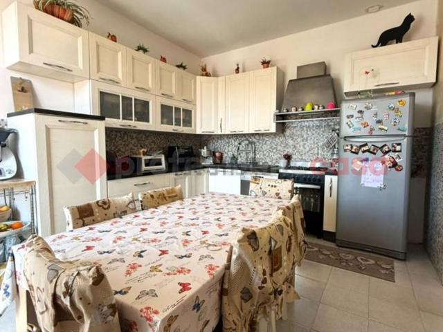 Appartamento in vendita di 127 m² in Via Provinciale Pisana
