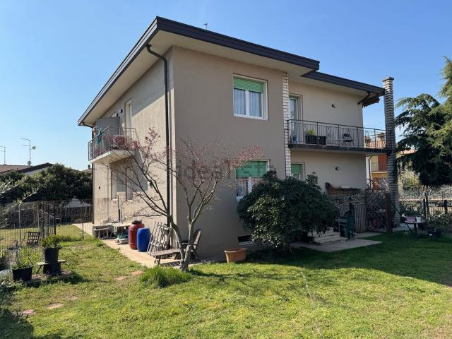 Appartamento in vendita di 127 m² in Via Rosa, 2