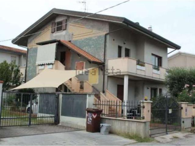 Appartamento in vendita di 127 m² in Via Ticino