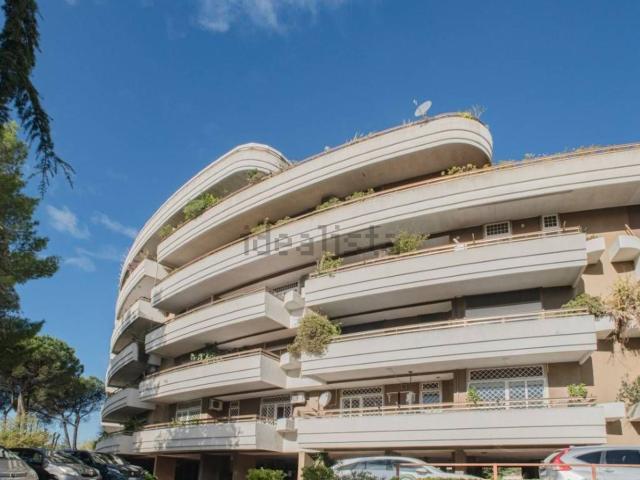 Appartamento in vendita di 127 m² in Via Trionfale, 14159