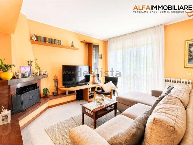 Appartamento in vendita di 127 m² in Via Vignale, 175