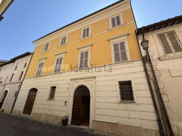 Appartamento in vendita di 127 m² in Via XI Febbraio