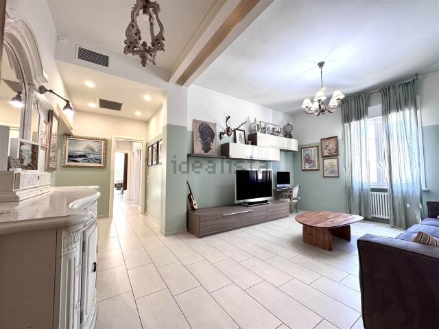 Appartamento in vendita di 127 m² in Via Ximenes