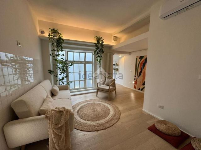 Appartamento in vendita di 127 m² in Via Zambonate, 62