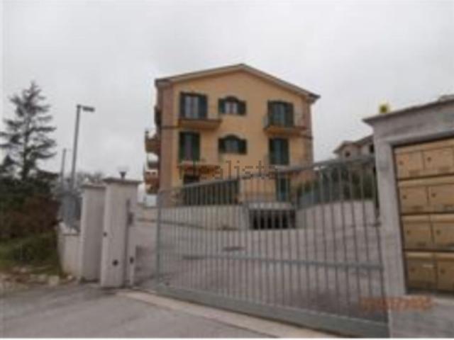Appartamento in vendita di 127 m² in Contrada Palombara
