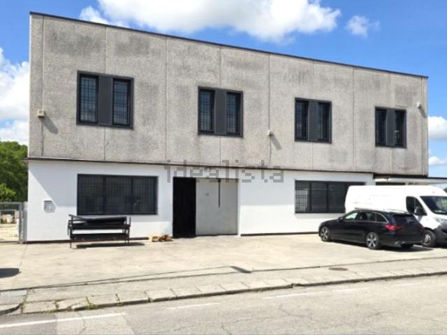 Appartamento in vendita di 1281 m² in Via Roma