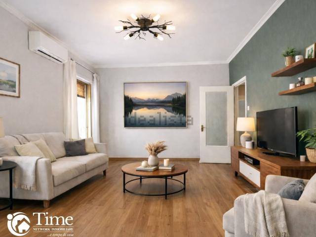 Appartamento in vendita di 128 m² in Via Carnazza