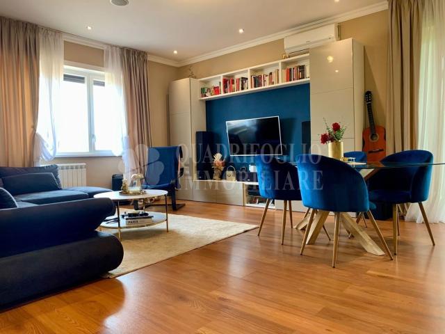Appartamento in vendita di 128 m² in Via Casal Bianco, 98