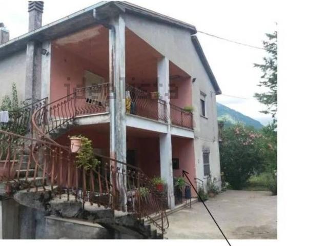 Appartamento in vendita di 128 m² in Via Case Norcia
