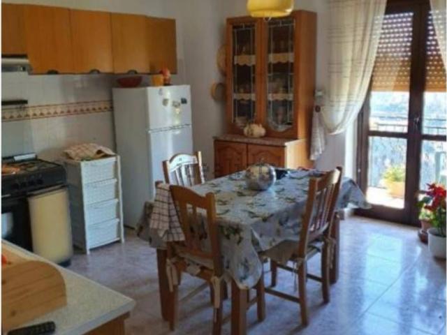 Appartamento in vendita di 128 m² in Via Chiusa