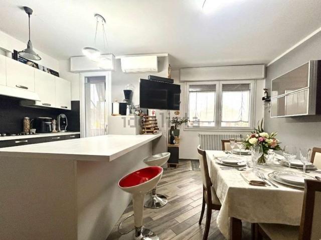 Appartamento in vendita di 128 m² in Via Claterna, 1