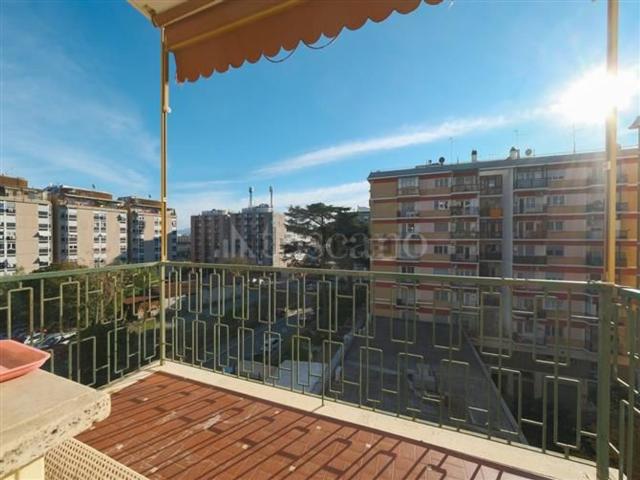 Appartamento in vendita di 128 m² in Via Achille Tedeschi