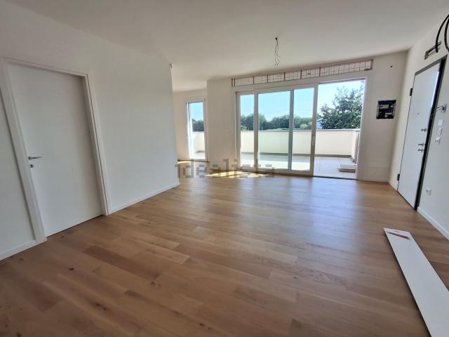 Appartamento in vendita di 128 m² in Via Altino