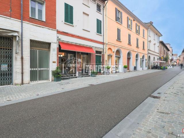 Appartamento in vendita di 128 m² in Via Appia