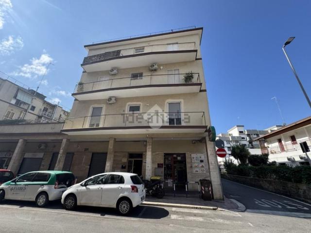 Appartamento in vendita di 128 m² in Via Armando Diaz, 16