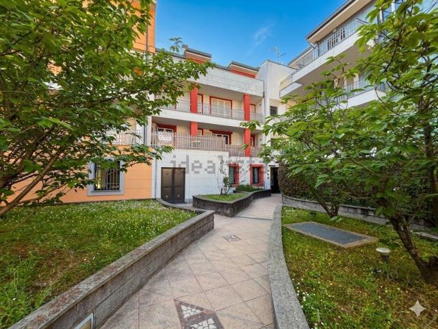 Appartamento in vendita di 128 m² in Via Beato Angelico, 8