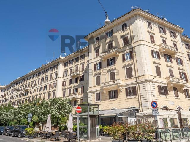 Appartamento in vendita di 128 m² in Via Gaetano Donizetti, 20