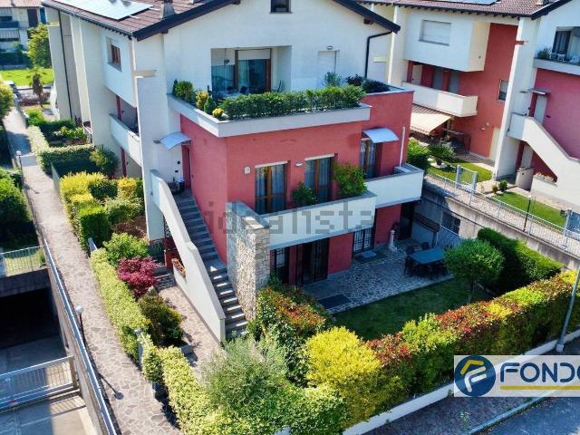 Appartamento in vendita di 128 m² in Via Galilei