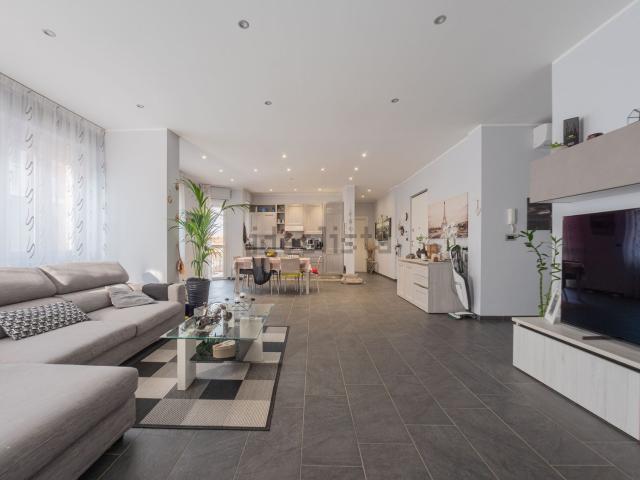 Appartamento in vendita di 128 m² in Via Giuseppe Cagna