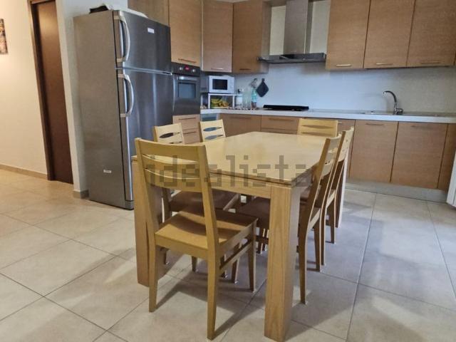 Appartamento in vendita di 128 m² in Via Giuseppe Spataro, 4