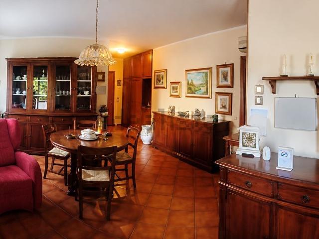Appartamento in vendita di 128 m² in Via Grosseto