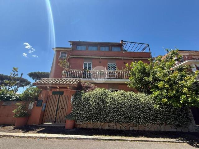 Appartamento in vendita di 128 m² in Via dei Minatori, 42