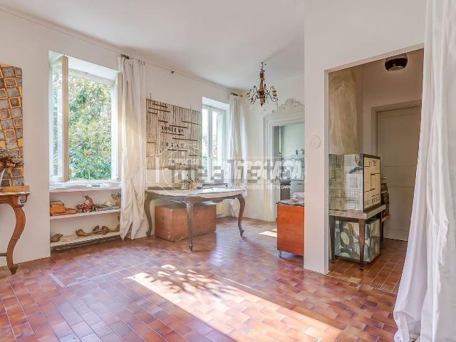 Appartamento in vendita di 128 m² in Via del Moncone, 15