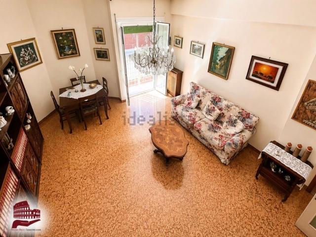 Appartamento in vendita di 128 m² in Via dell&apos Accademia del Cimento, 103