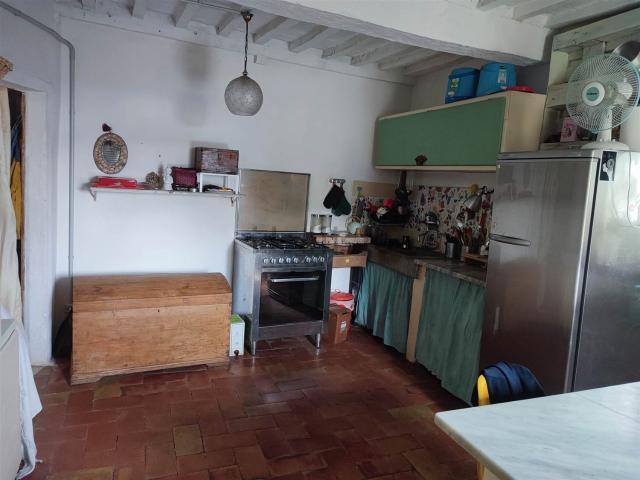 Appartamento in vendita di 128 m² in Via della Chiesa, 61