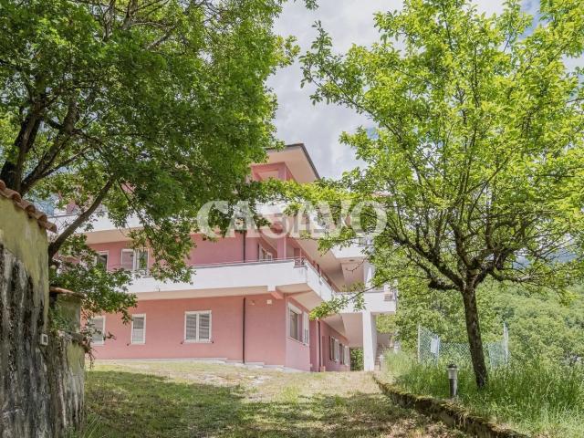 Appartamento in vendita di 128 m² in Via delle Mole, 56