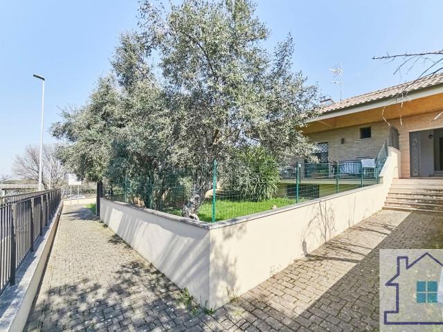 Appartamento in vendita di 128 m² in Via Enrico Fermi