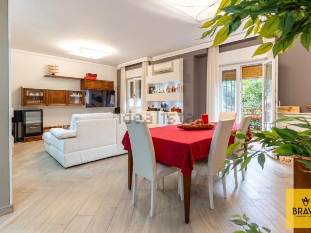 Appartamento in vendita di 128 m² in Via Eugenio l&apos Emiro, 24
