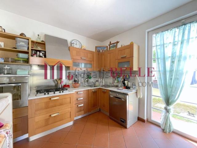 Appartamento in vendita di 128 m² in Via Fabio Filzi, 55049