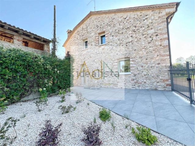 Appartamento in vendita di 128 m² in Via Lauro, 1
