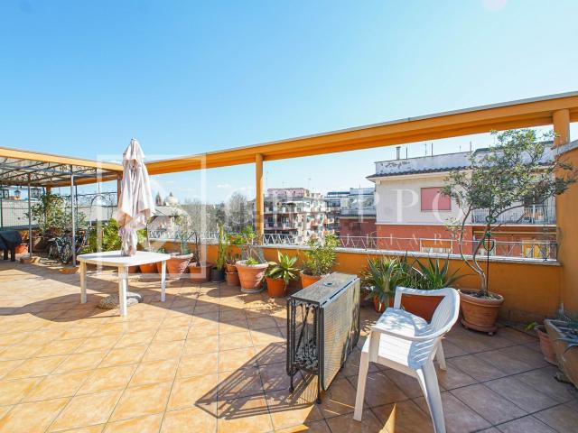Appartamento in vendita di 128 m² in Via Lidia, 2