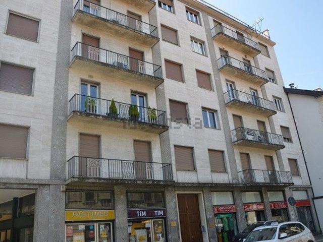 Appartamento in vendita di 128 m² in Via Luigi Borghi, 7