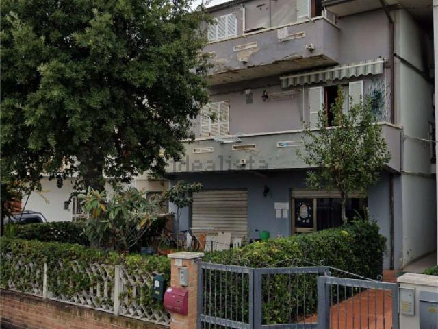 Appartamento in vendita di 128 m² in Via Modena, 1