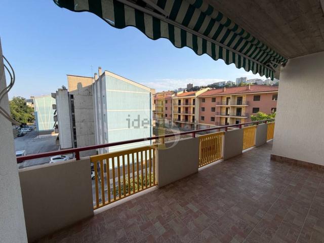 Appartamento in vendita di 128 m² in Via Molise, 75