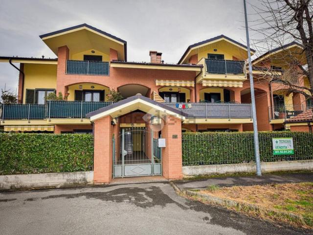 Appartamento in vendita di 128 m² in Via Moncenisio, 38