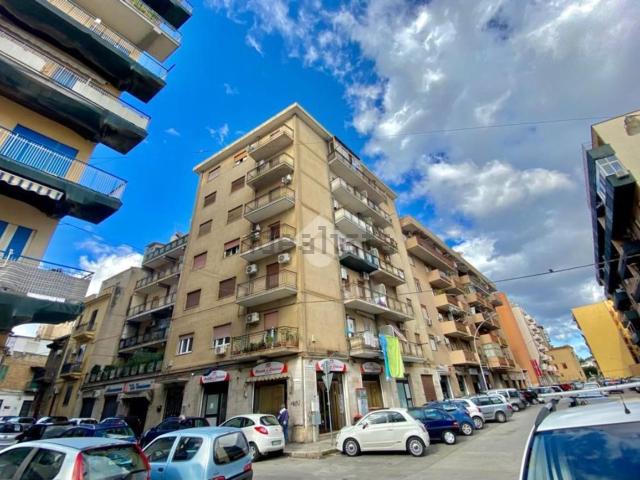 Appartamento in vendita di 128 m² in Via Monfenera, 111
