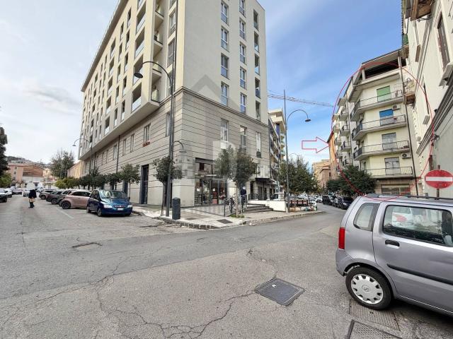 Appartamento in vendita di 128 m² in Via Monte Grappa, 4